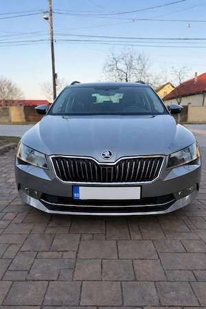 Skoda Superb 2.0 TDI DSG Ambition - imagine 5