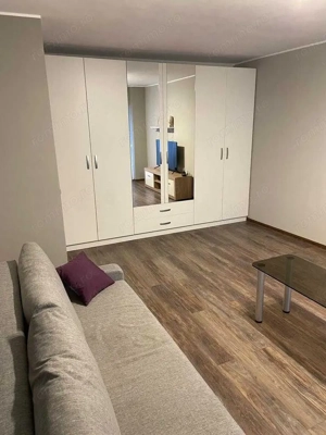 Garsonieră decomandată de închiriat Piața Sudului-Olteniței