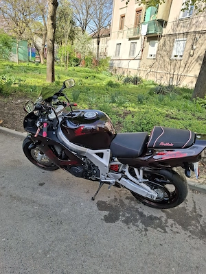 Honda cbr900rr  - imagine 3