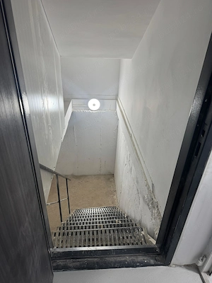  Boxă depozitare 20 mp | Titan   Str. Mizil | Beton, iluminat, cameră supraveghere - imagine 4