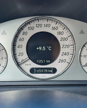 Mercedes  E 200 Kompressor Avangard - imagine 4