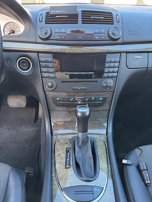 Mercedes  E 200 Kompressor Avangard - imagine 5