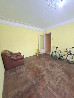 De vanzare apartament cu 2 camere și balcon, siuat in zona Smirodava 39.000euro