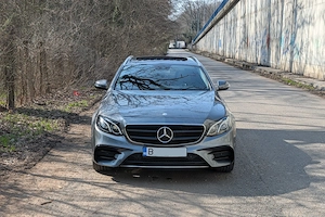 Mercedes-Benz E 220d AMG