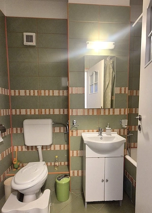 Racadau, locuinta cu 3 camere, bloc vila la poalele padurii. - imagine 11