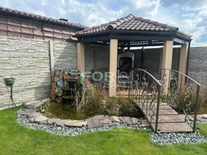 Vilă elegantă de vânzare în Oradea - imagine 16