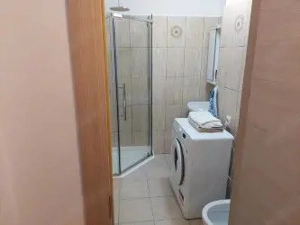 Vanzare garsoniera in Titan, la 7 min metrou 1 Decembrie 1918-Renovata Total - imagine 3