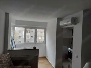 Vanzare garsoniera in Titan, la 7 min metrou 1 Decembrie 1918-Renovata Total
