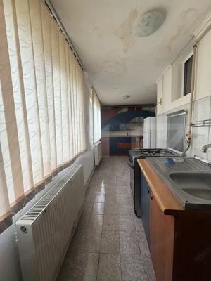 Apartament 2 camere decomandat, parter, Găești – zonă bună - imagine 7