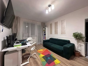 Ofer spre vanzare un apartament de 2 camere, in zona Berceni, la 10 minute de metrou