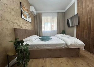 Apartament zona centrala non stop  - imagine 2