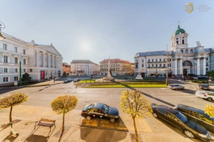 Apartament clasic 4 camere de vanzare Unirii