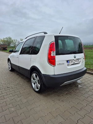 Skoda Roomster Scout  2012 supraânălțat . - imagine 3