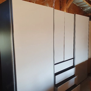 Dulap pentru haine 3m