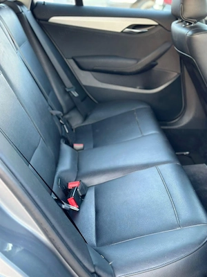 BMW X1 xDrive20d stare impecabila ! - imagine 8