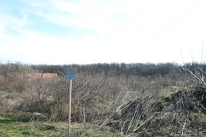 Ganeasa, cu pozitie exceptionala, langa lac, padure si vile 1075 mp. intravilan  - imagine 5