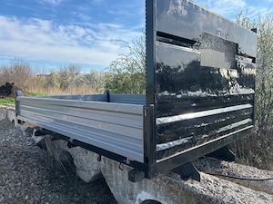 bena Nissan cabstar 2006