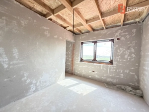 Casa cu 4 camere, interior la gri si exterior la rosu in Sacalaz - imagine 17