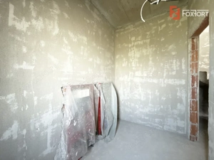 Casa cu 4 camere, interior la gri si exterior la rosu in Sacalaz - imagine 12