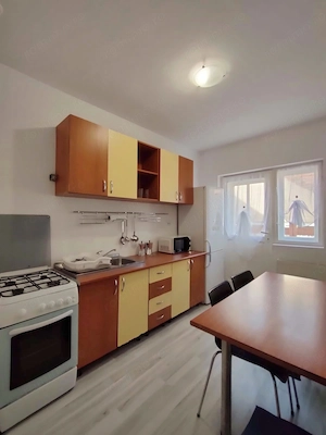 Vilă spațioasă 5 camere | 5 balcoane | 8+1 persoane | Zonă centrală Deva - imagine 9