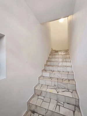 Vilă spațioasă 5 camere | 5 balcoane | 8+1 persoane | Zonă centrală Deva - imagine 13