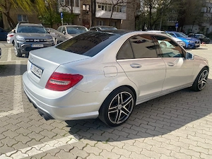 Mercedes Benz C Class 220 - imagine 2