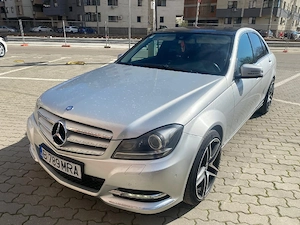 Mercedes Benz C Class 220 - imagine 9