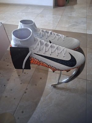 Ghete de fotbal - imagine 2