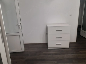 Vand mobila dormitor noua