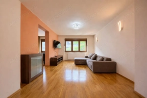 Apartament 4 camere de vânzare – zona Medicina, etaj 1, cu garaj înscris în CF