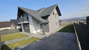 Casă noua 2025 P+M, 5 camere, clasa energetica A, cu vedere lac, 500mp - imagine 3