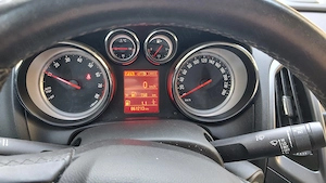 Vanzare Opel Astra J sedan, motor 1.4 turbo, benzina, 2018, 61220 km - imagine 6