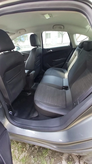 Vanzare Opel Astra J sedan, motor 1.4 turbo, benzina, 2018, 61220 km - imagine 5