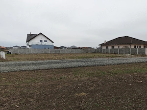 Vand teren Moșnița Veche 2 fronturi 718mp