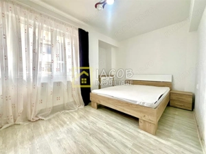 Apartament 2 camere, etaj 1, zona ultracentrala - imagine 4