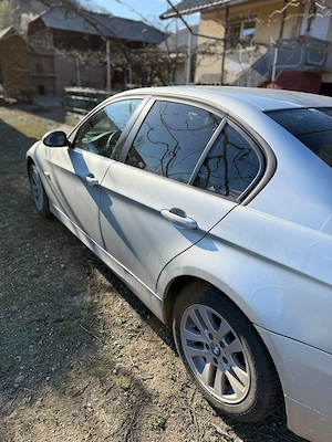 Vând bmw318i 2006 benzina - imagine 6