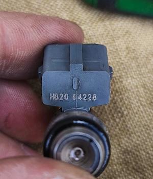 Injectoare benzina IWP098 Magneti Marelli 805001399403 - imagine 5