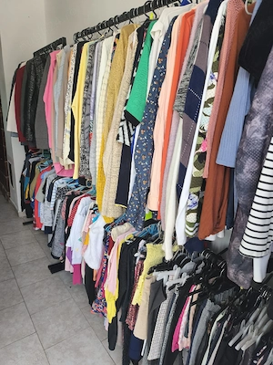 Lichidare magazin de haine second-hand  - imagine 5
