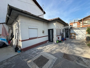 Inchiriez casa Bucurestii Noi