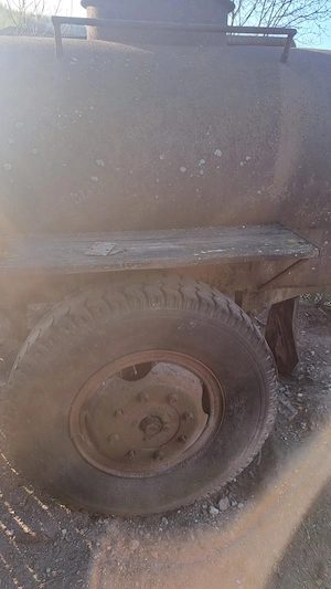 Vând cisternă 1800 litri