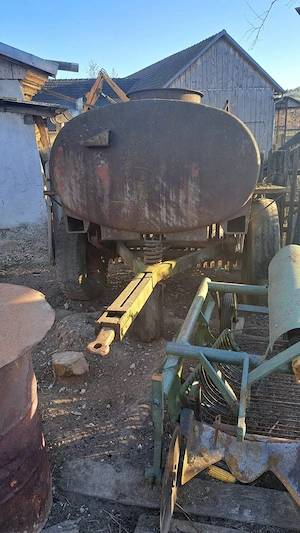 Vând cisternă 1800 litri - imagine 3