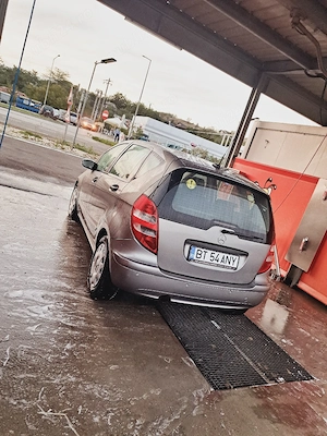 Mercedes-Benz A180 - imagine 6