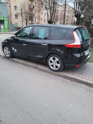 Vând Renault Scenic 1.9 TDI  - imagine 2