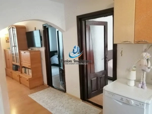 Apartament 4 camere, zona Stadion Precista, Piatra Neamt - imagine 5
