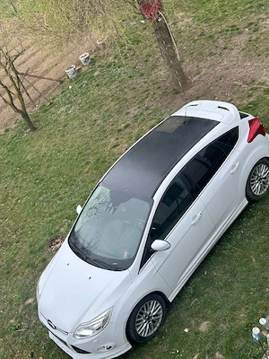 Vând Ford Focus Mk3, varianta de top INDIVIDUAL (Interior + Exterior), un exemplar rar, configurat c - imagine 5