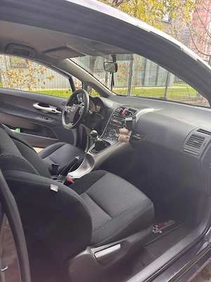 Toyota Auris 2011, se vinde urgent  - imagine 3