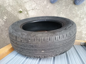 Vînd 4 cauciucuri de vară Continental 