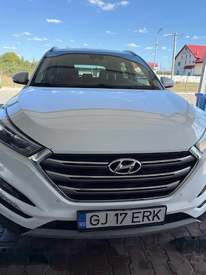 Hyundai Tucson  - imagine 8