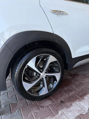 Hyundai Tucson  - imagine 10