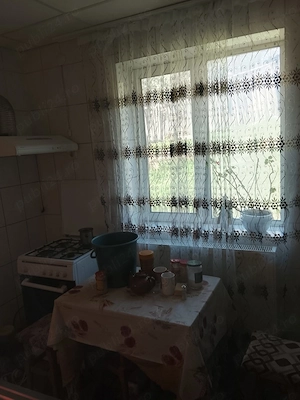 vand apartament 2 camere - imagine 2